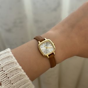 ساعت زنانه بندچرم کد123